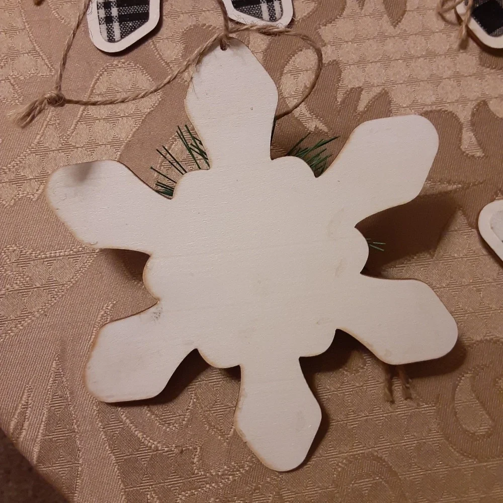 5 Snowflake with Jingle Bell Ornaments